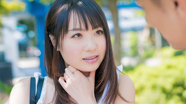 [274ETQT-165]在樱木町站附近遇到的白衣女孩 