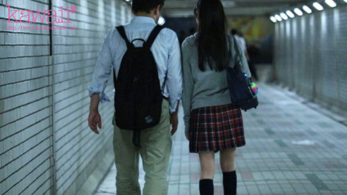 [KAWD-756]樱由罗（さくらゆら） 今天和大叔好好相处吧 