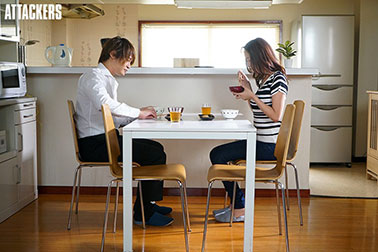 [SSPD-150]松下纱荣子 一直被丈夫的部下抱着的记录 