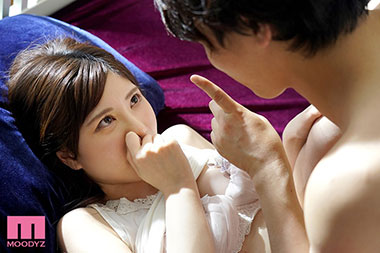 [MIDE-733]蓝芽美月（藍芽みずき） 在同居的自己家里和绝伦好友 