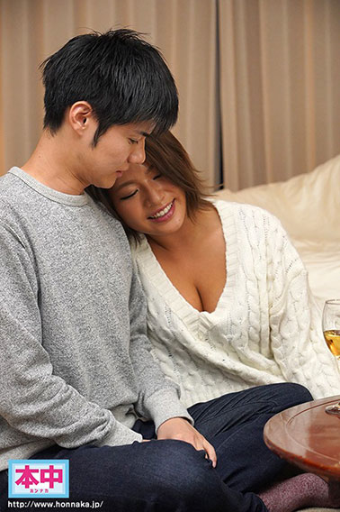 [HND-797]今井夏帆 在她睡着的旁边偷偷地 