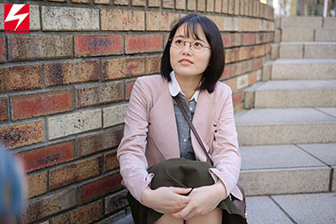 [NNPJ-395]泡妞的那一天不开心，改日再见面 