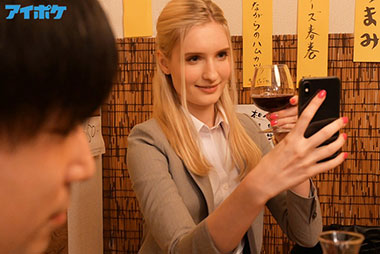 [IPIT-012]艾玛劳伦斯 金发女职员 