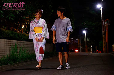 [CAWD-161]东条夏（東條なつ） 和穿着浴衣的前辈像烟花一样 